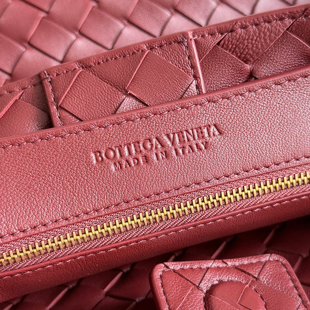 Bottega Veneta 743572 Red Designer Handbag - detail image 8