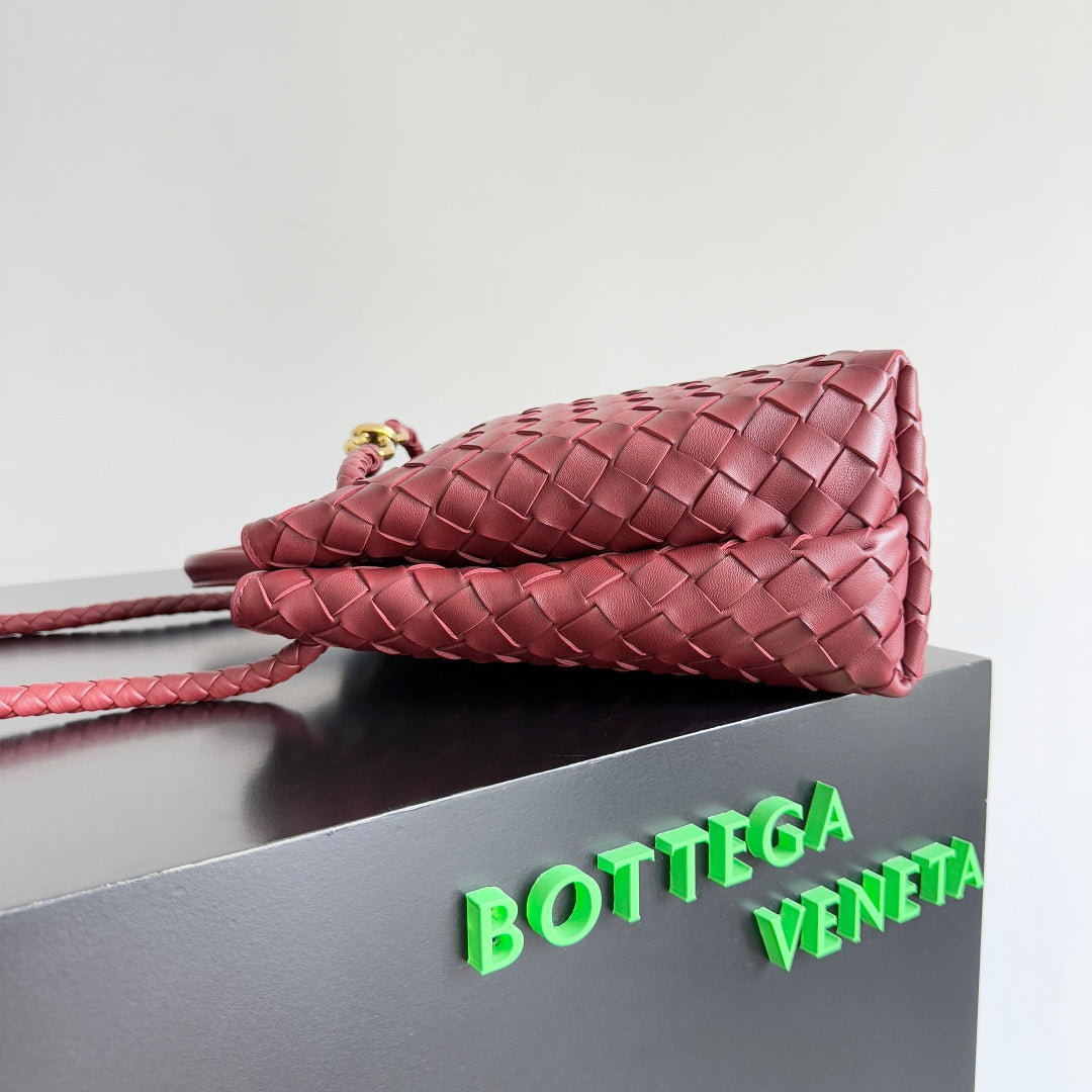 Bottega Veneta 743572 Red Designer Handbag - detail image 2