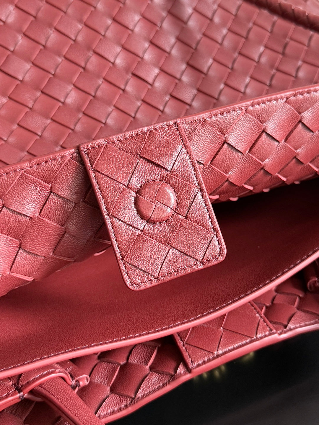 Bottega Veneta 743575 Red Designer Handbag - detail image 7