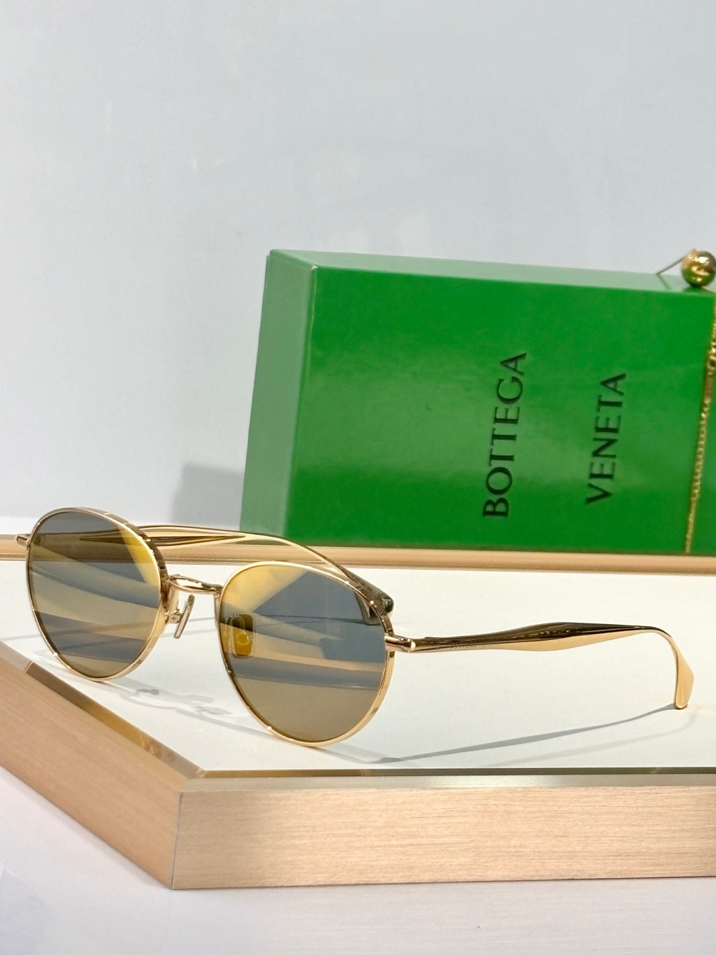 Bottega Veneta BV1396S Green Designer Sunglasses 55-22-140 mm - detail image 3