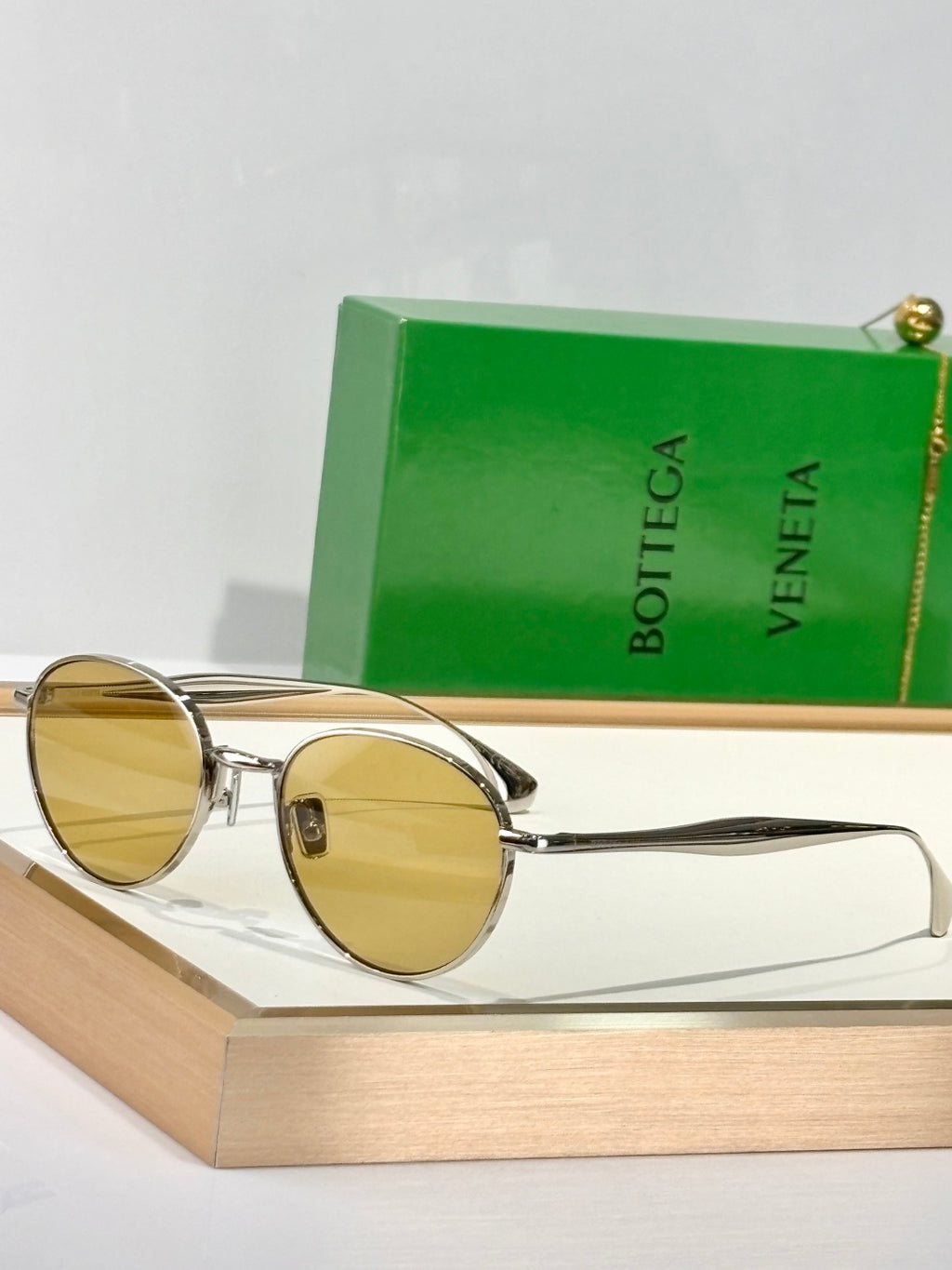 Bottega Veneta BV1396S Green Designer Sunglasses 55-22-140 mm - detail image 5