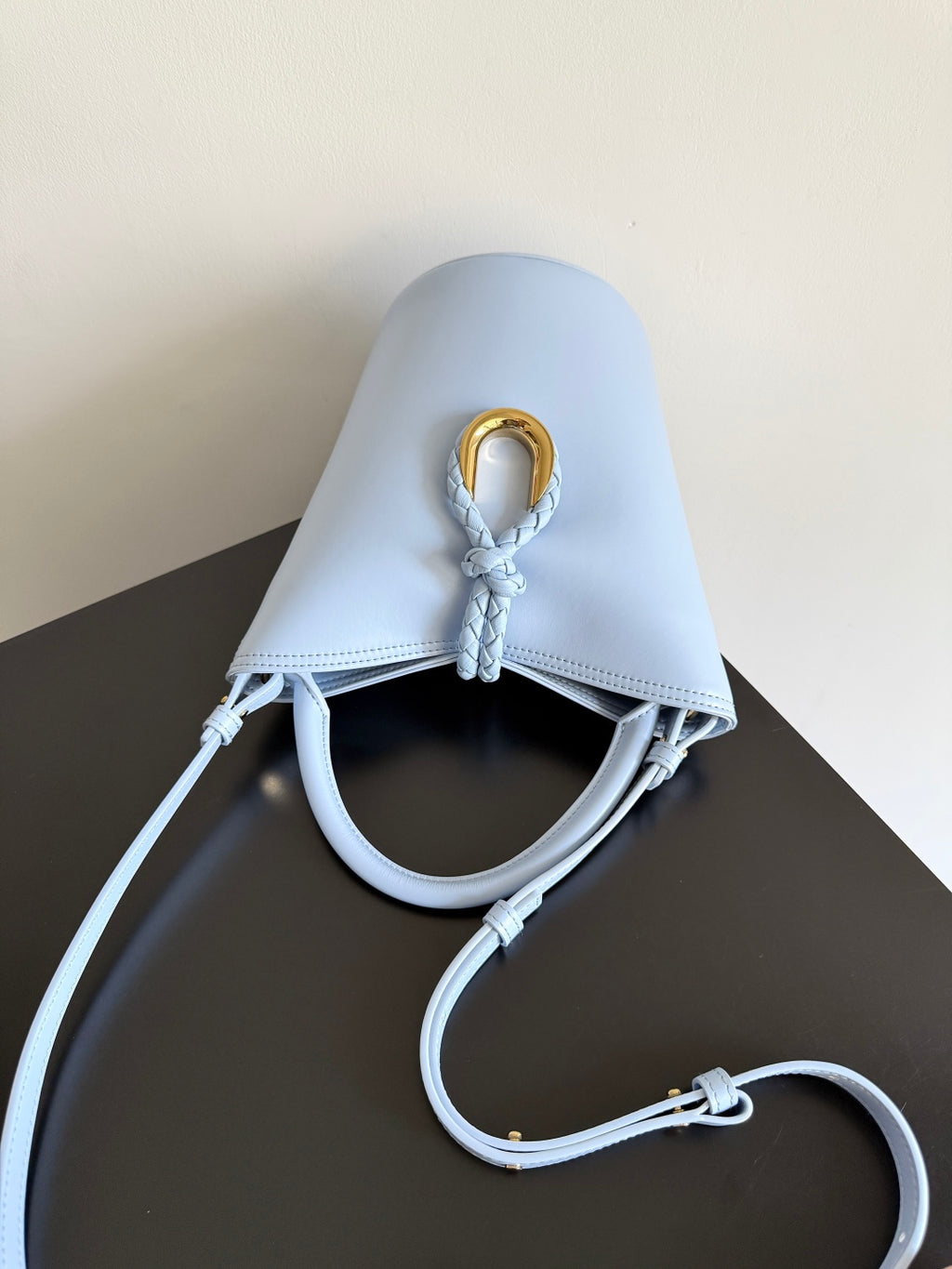 Bottega Veneta 815244 Black Bucket Bag - detail image 4