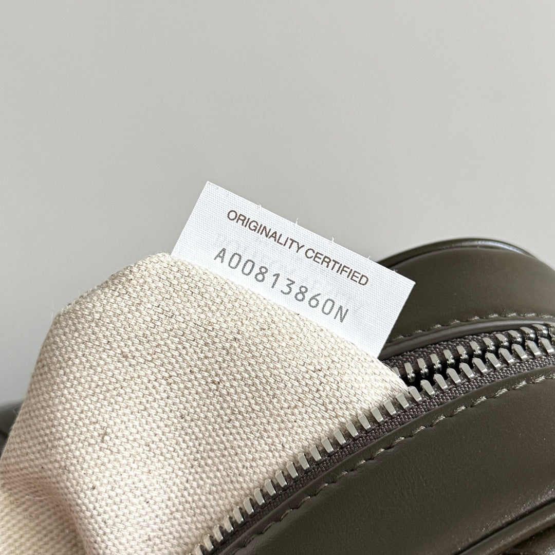 Bottega Veneta 755923 Black Designer Handbag Edition 4 - detail image 8