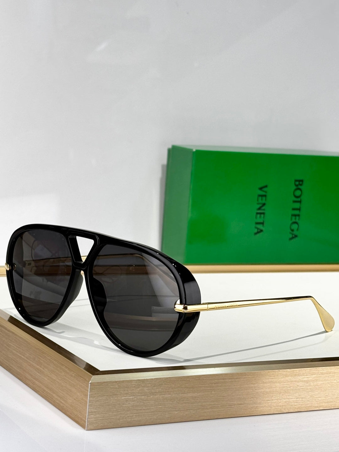 Bottega Veneta BV1274 Green & Brown Designer Sunglasses 63-12-145 mm - detail image 3