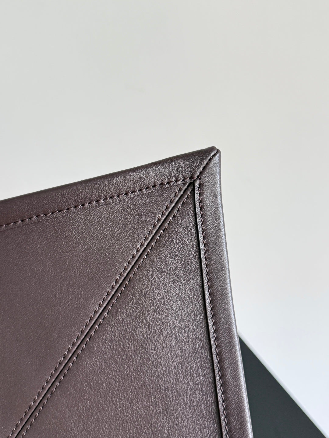 Bottega Veneta 815807 Black Designer Handbag Edition 2 - detail image 7