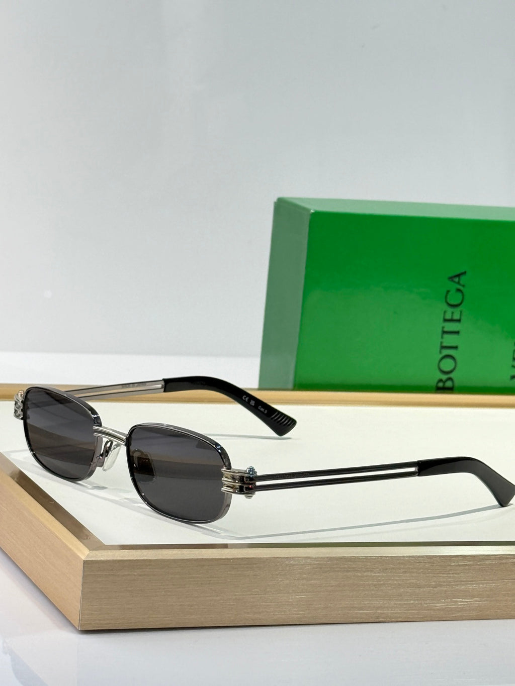 Bottega Veneta BV1381 Green Designer Sunglasses 50-20-145 mm - detail image 3