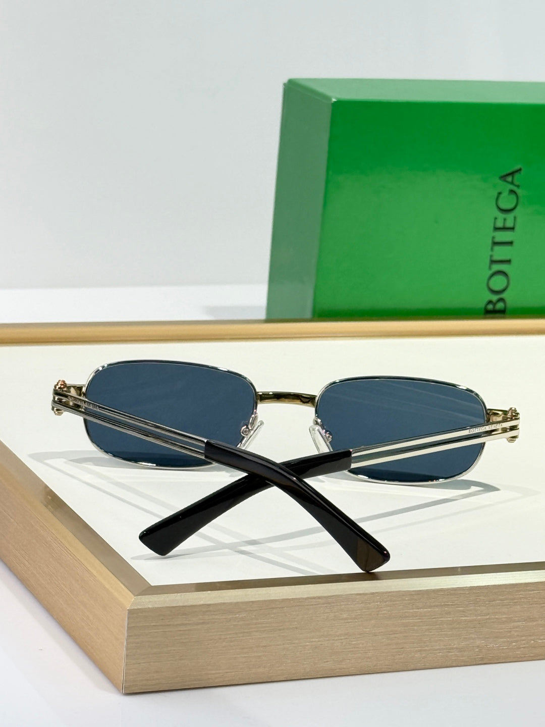 Bottega Veneta BV1381 Green Designer Sunglasses 50-20-145 mm - detail image 8