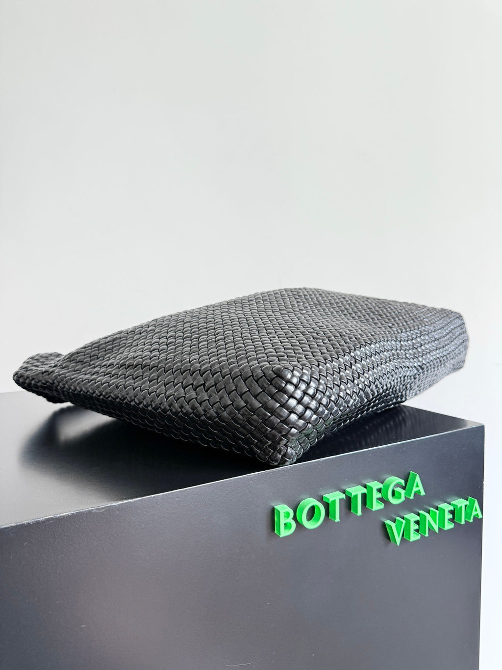 Bottega Veneta 762635 Black Designer Handbag - detail image 3