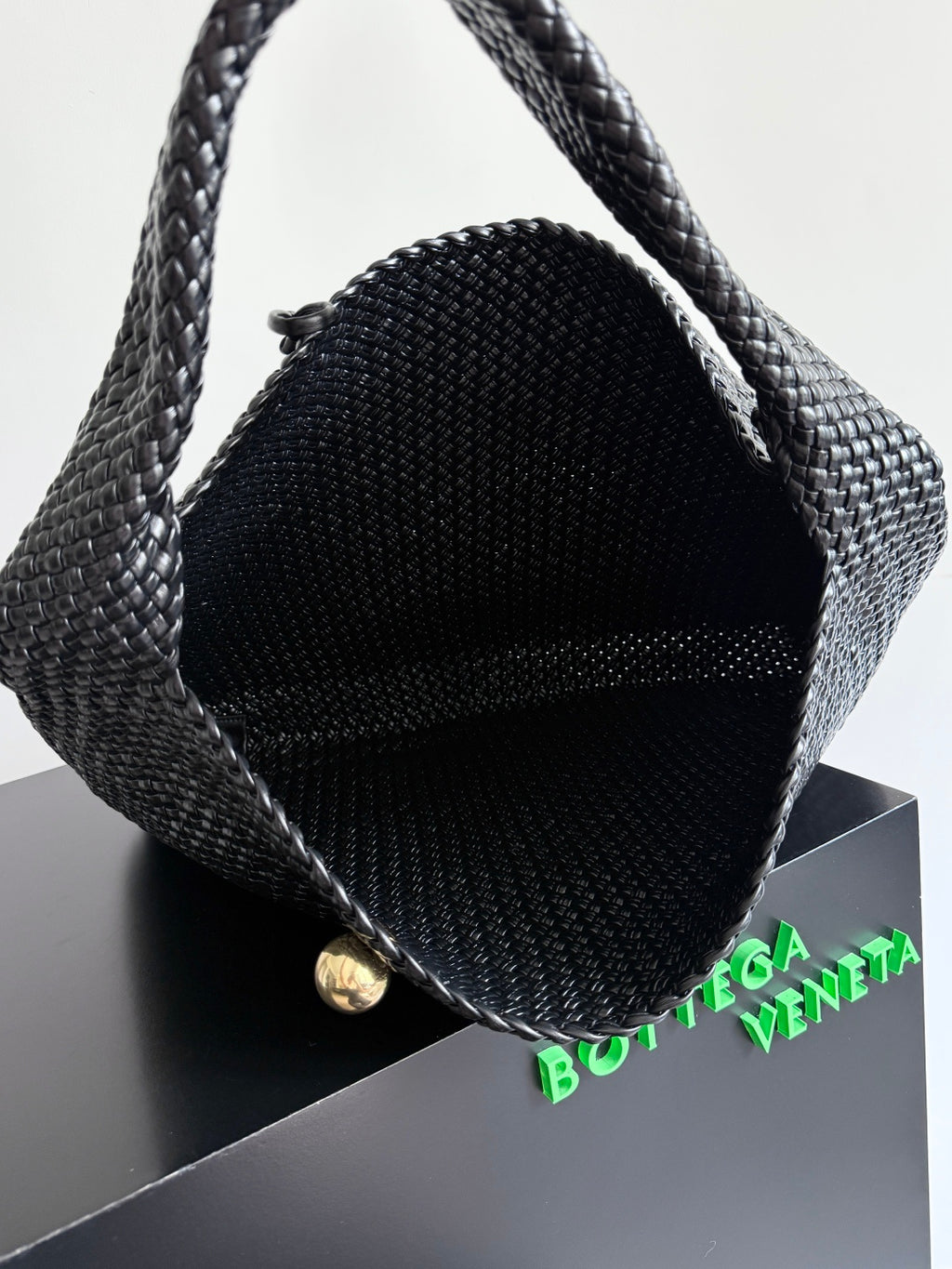 Bottega Veneta 762635 Black Designer Handbag - detail image 9