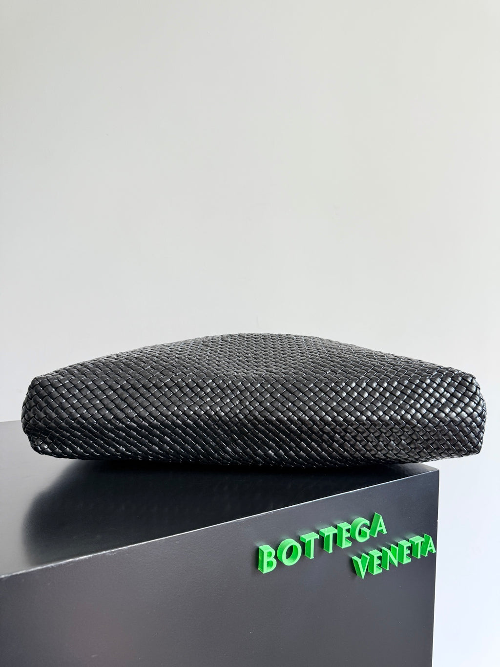 Bottega Veneta 762635 Black Designer Handbag - detail image 2