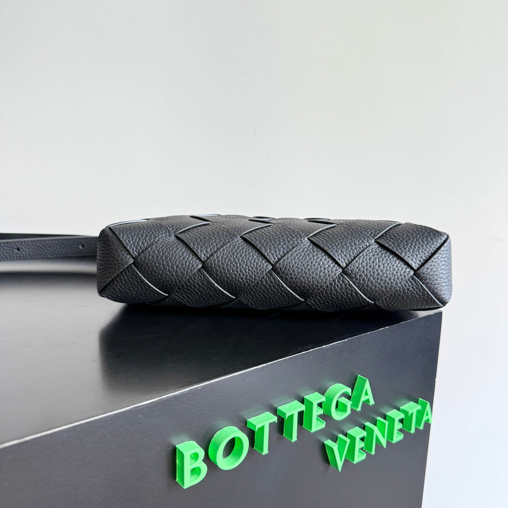 Bottega Veneta 837112 Black Designer Handbag Edition 2 - detail image 3
