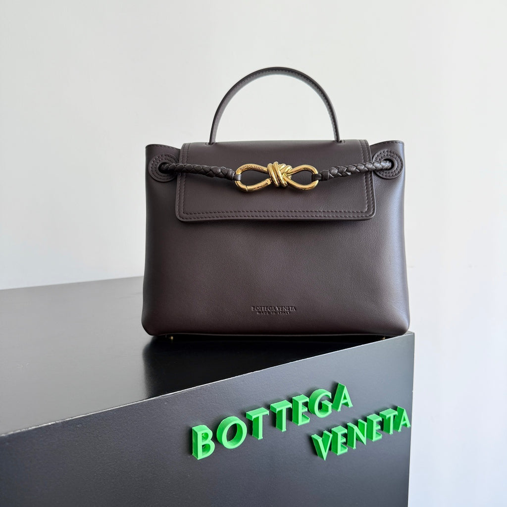 Bottega Veneta 835835 Black Designer Handbag Edition 2