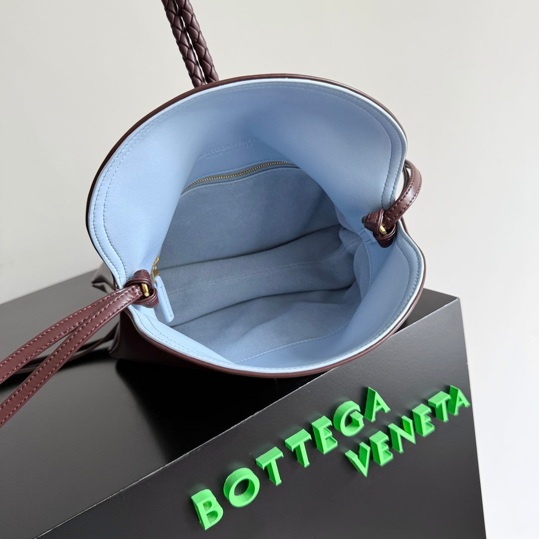 Bottega Veneta 806030 Black & Red Designer Handbag - detail image 9