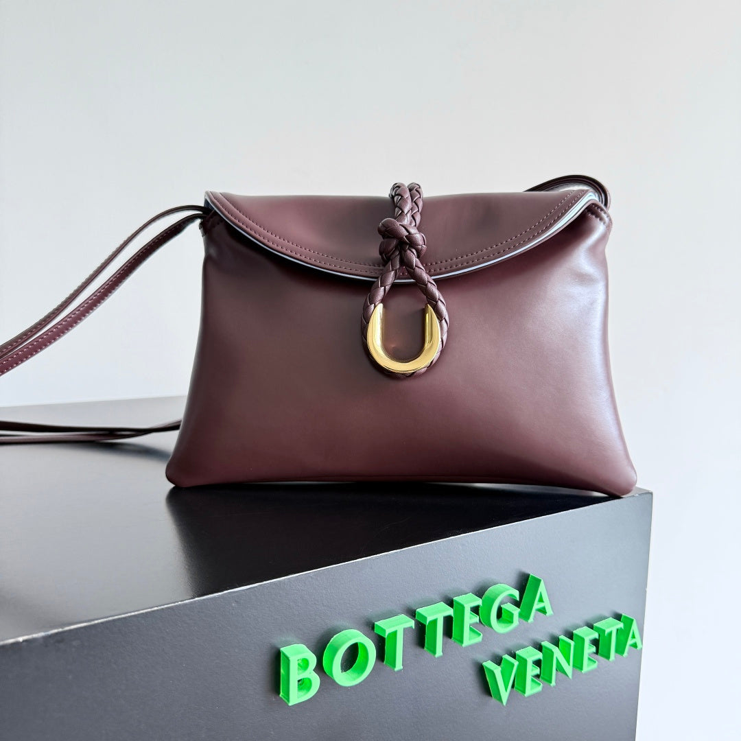 Bottega Veneta 806030 Black & Red Designer Handbag