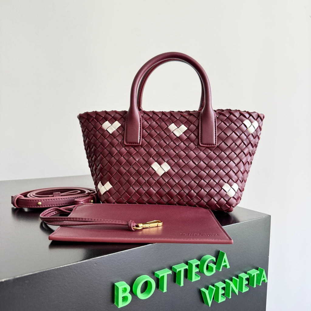 Bottega Veneta 709464 Red Card Holder