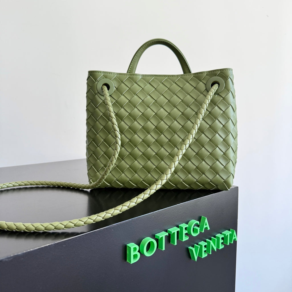Bottega Veneta 743568 Green Designer Handbag - detail image 3
