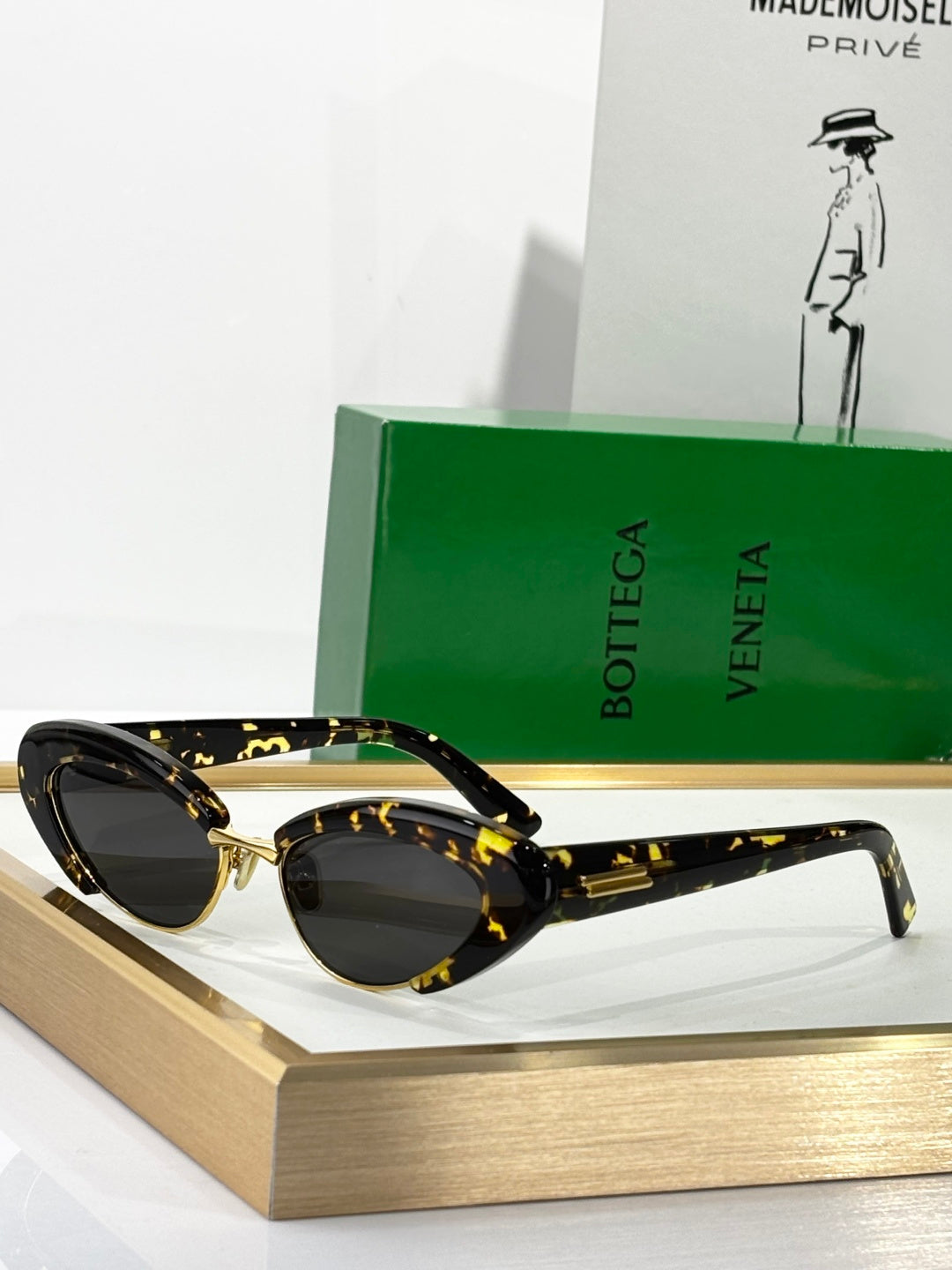 Bottega Veneta BV1387S Green Designer Sunglasses 54-17-140 mm - detail image 6
