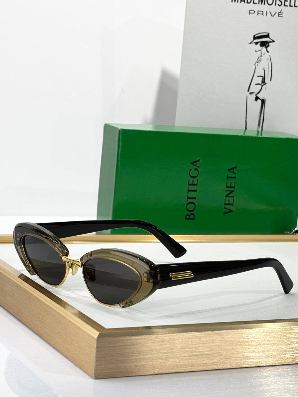Bottega Veneta BV1387S Green Designer Sunglasses 54-17-140 mm - detail image 4