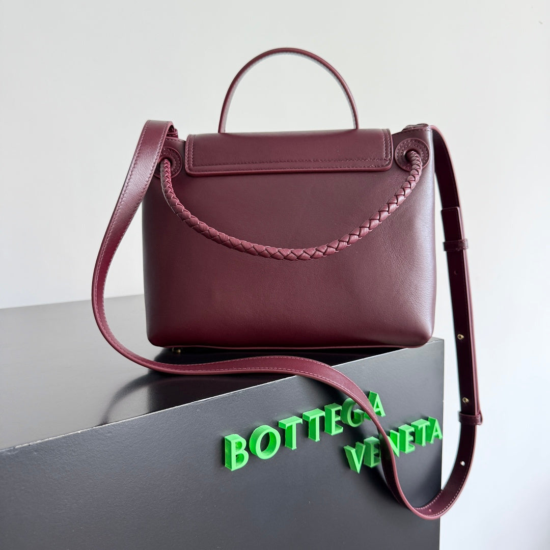 Bottega Veneta 835835 Red Designer Handbag - detail image 2