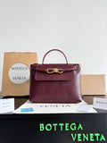 Bottega Veneta Black Designer Handbag Edition 648