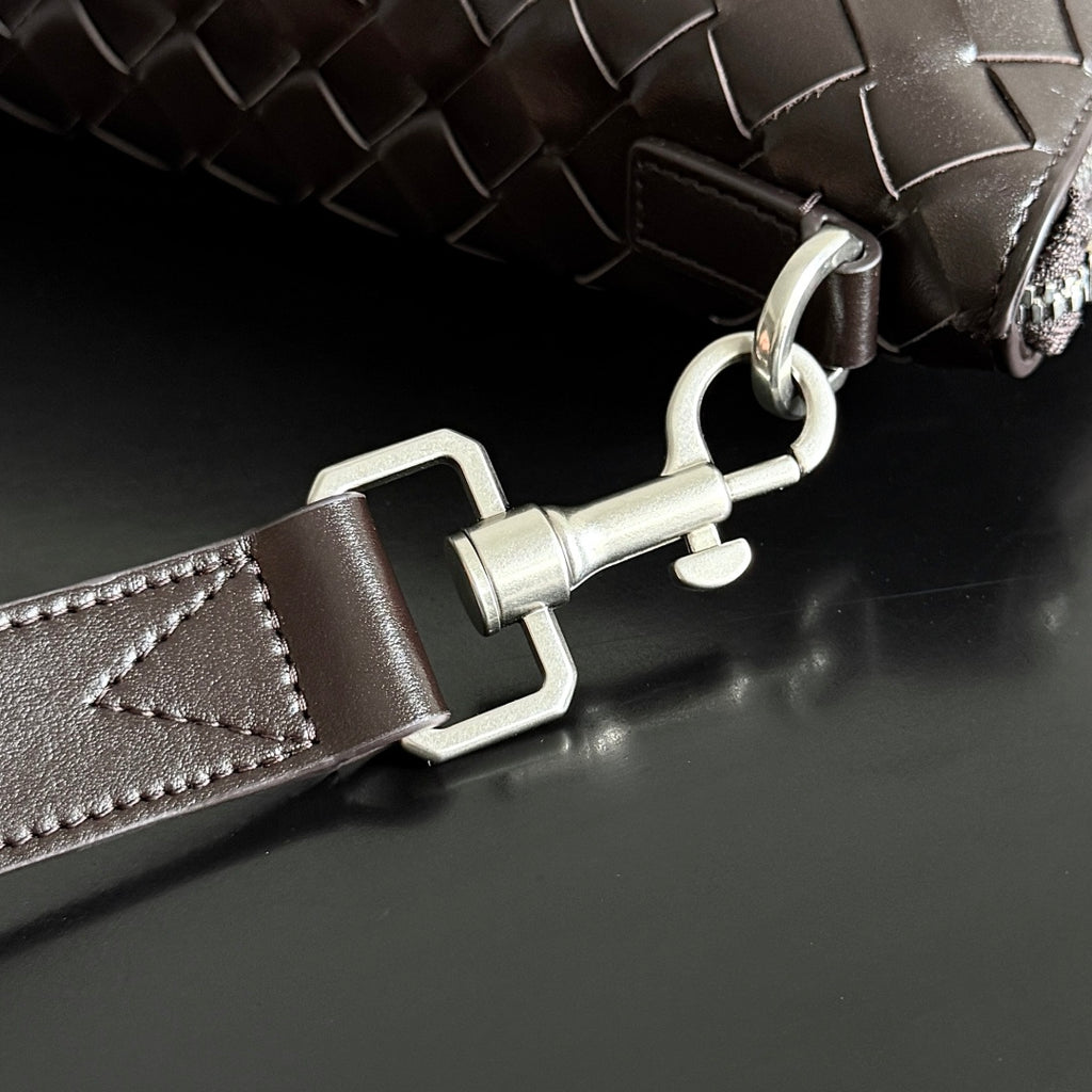 Bottega Veneta 815784 Black Designer Handbag - detail image 4