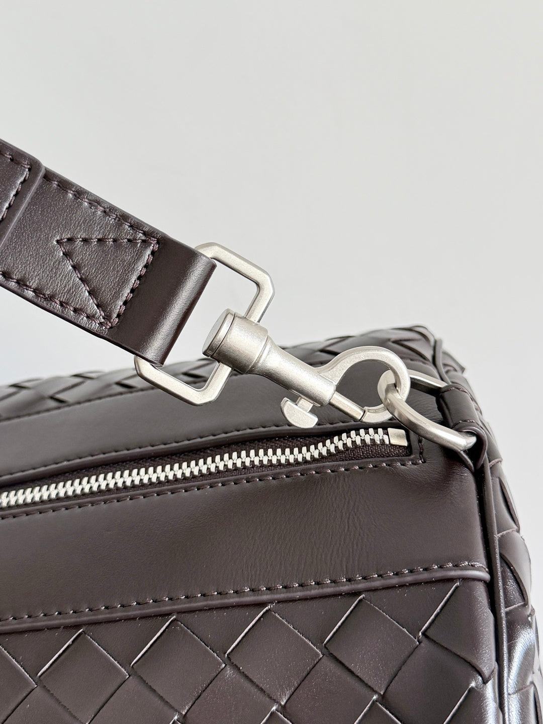 Bottega Veneta 795287 Black Designer Handbag Edition 3 - detail image 6