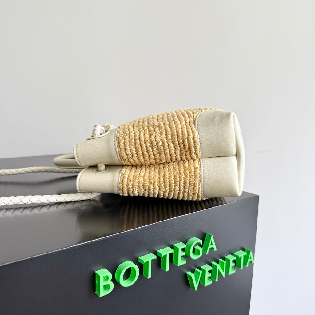 Bottega Veneta 827478 Rose Gold Card Holder Edition 2 - detail image 2