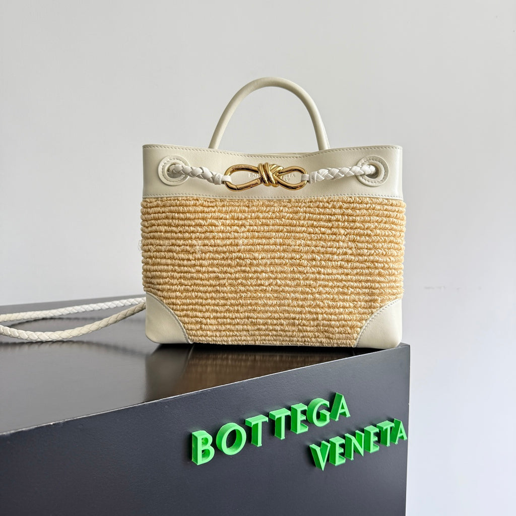 Bottega Veneta 827478 Rose Gold Card Holder Edition 2