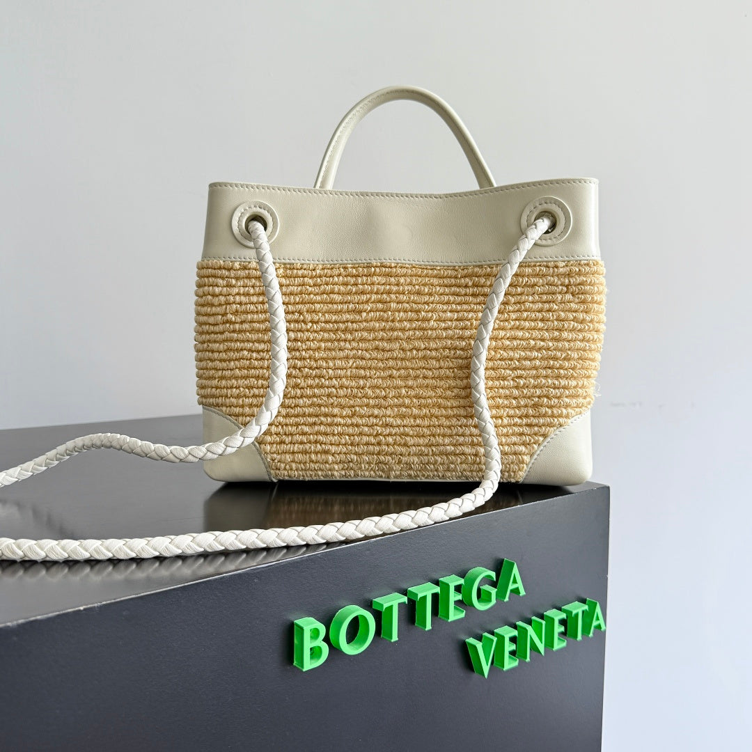 Bottega Veneta 827478 Rose Gold Card Holder Edition 2 - detail image 3