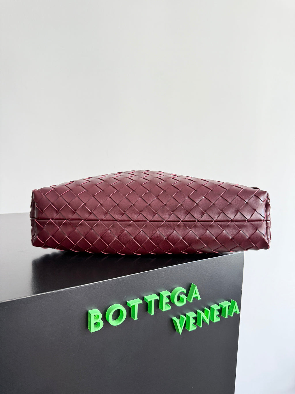 Bottega Veneta 839394 Black Hobo Bag Edition 2 - detail image 4