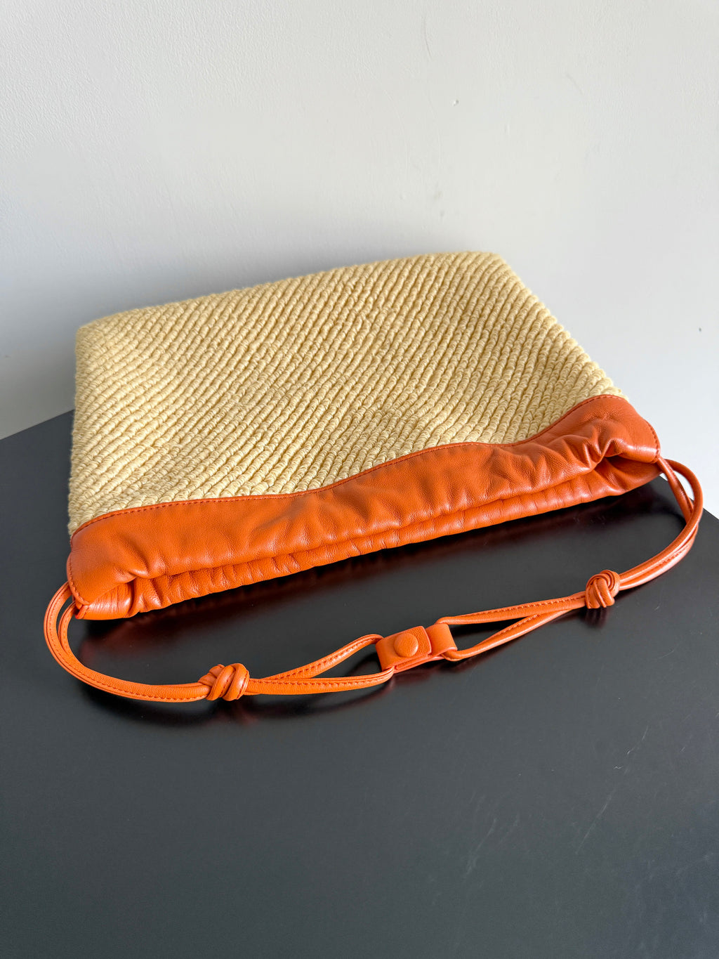 Bottega Veneta 829218 Orange Hobo Bag - detail image 5