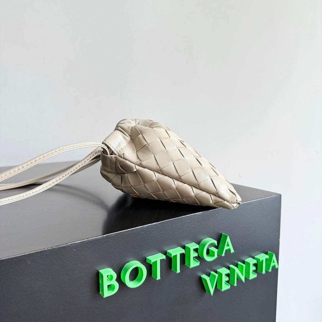 Bottega Veneta 816987 Silver Mini Bag Edition 6 - detail image 3