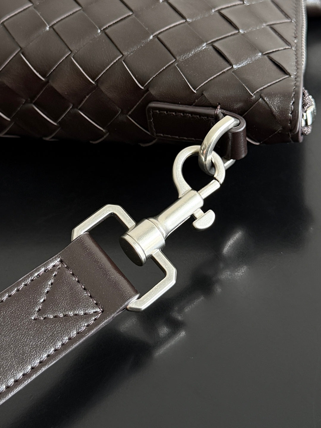 Bottega Veneta 815783 Black Designer Handbag - detail image 5