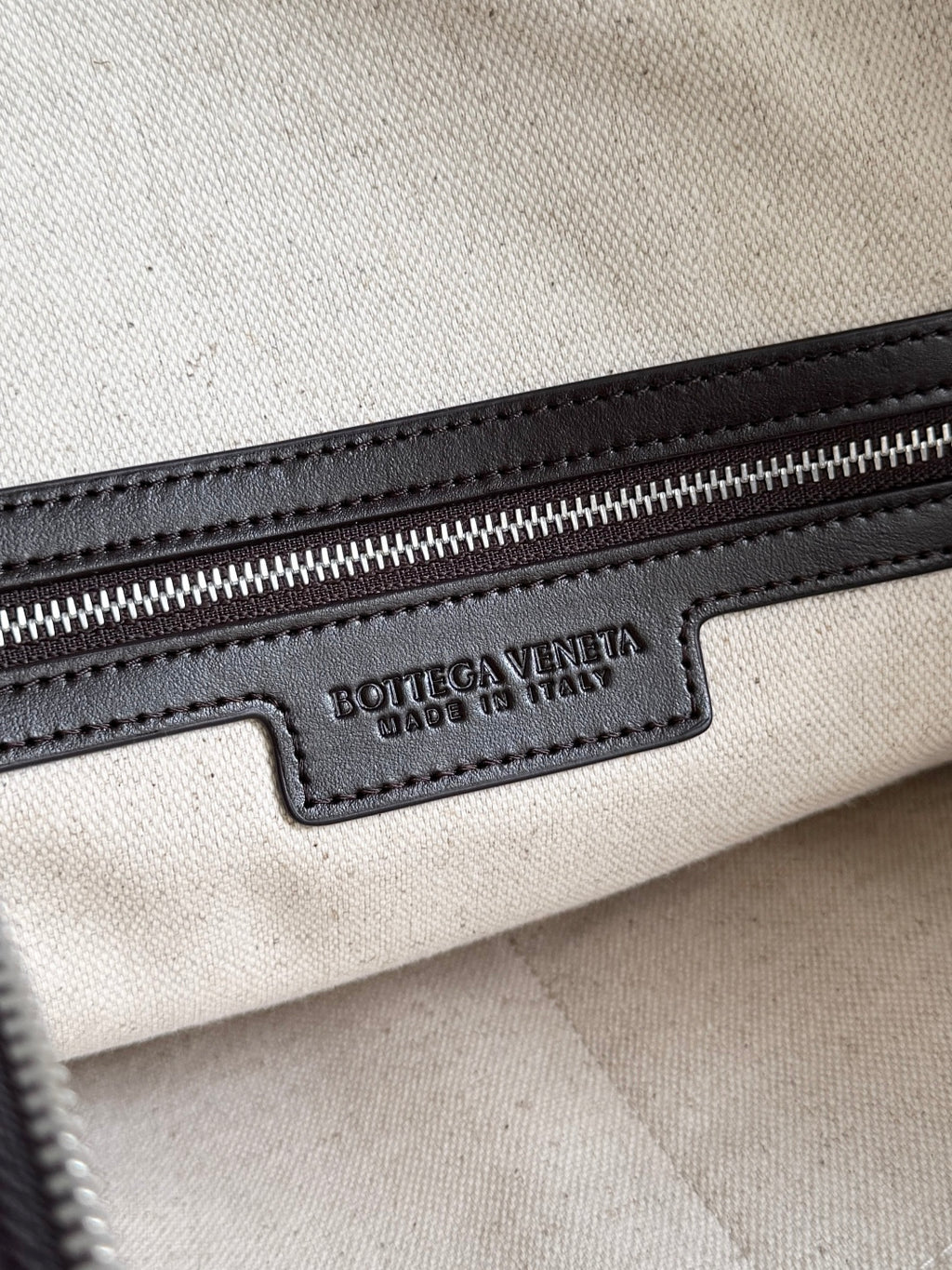Bottega Veneta 815783 Black Designer Handbag - detail image 7