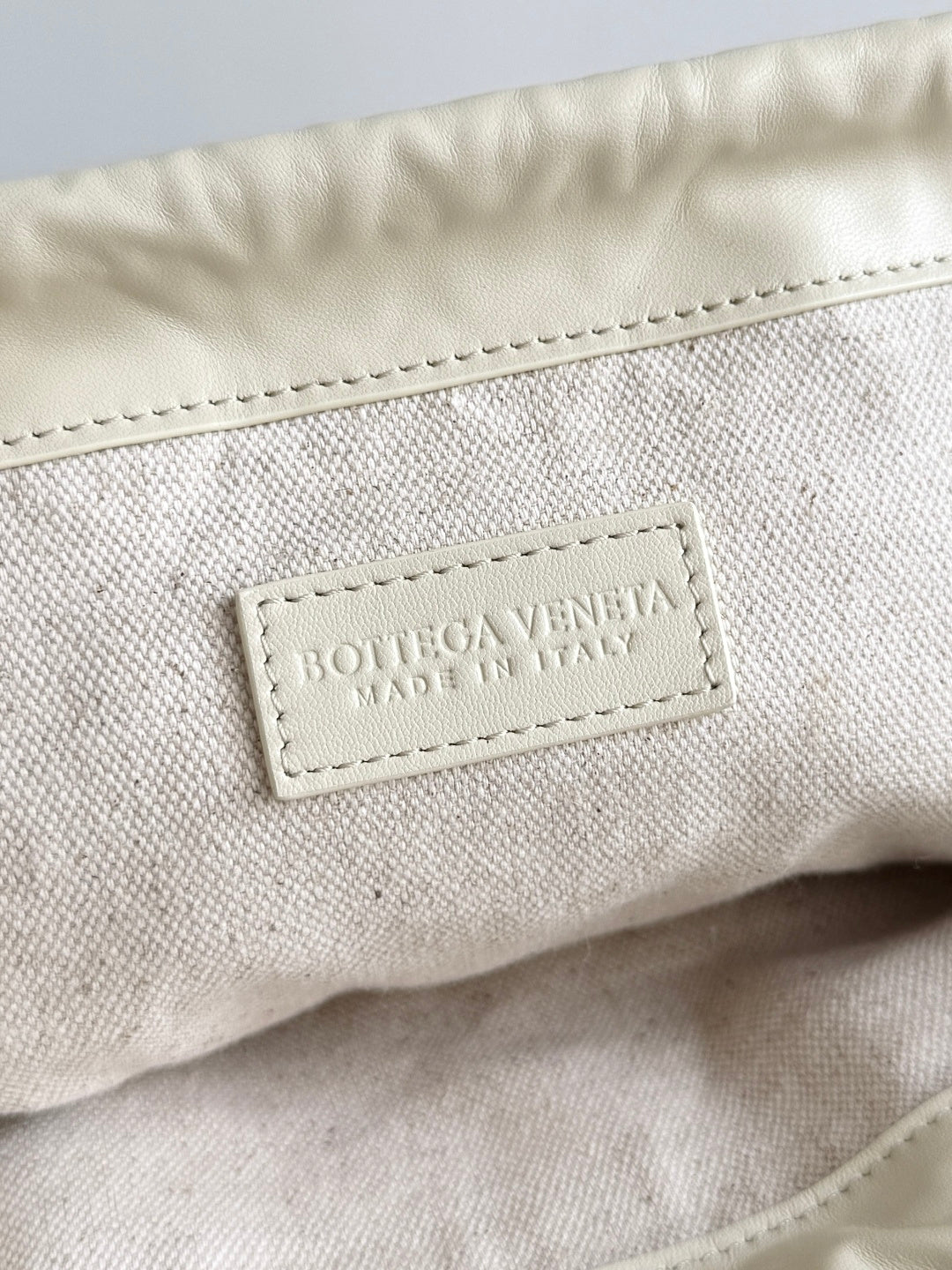 Bottega Veneta 839102 Silver Hobo Bag - detail image 7