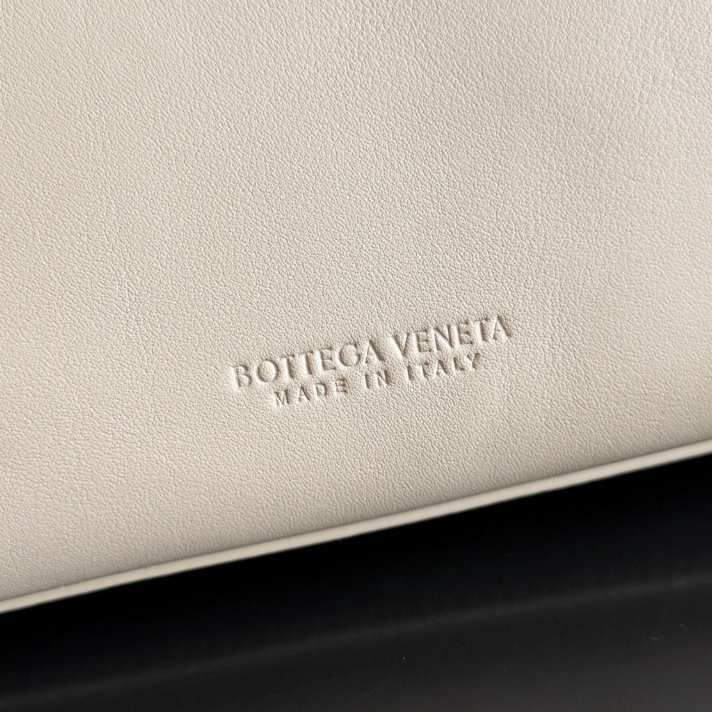 Bottega Veneta 835835 Silver Designer Handbag - detail image 6