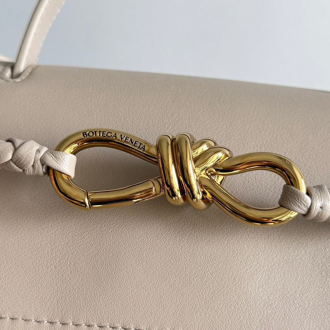 Bottega Veneta 835835 Silver Designer Handbag - detail image 5