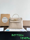 Bottega Veneta Black Designer Handbag Edition 647