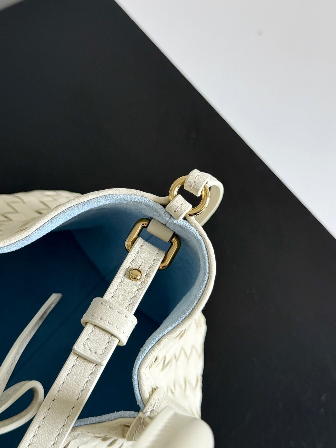 Bottega Veneta 819004 Silver Designer Handbag Edition 2 - detail image 6