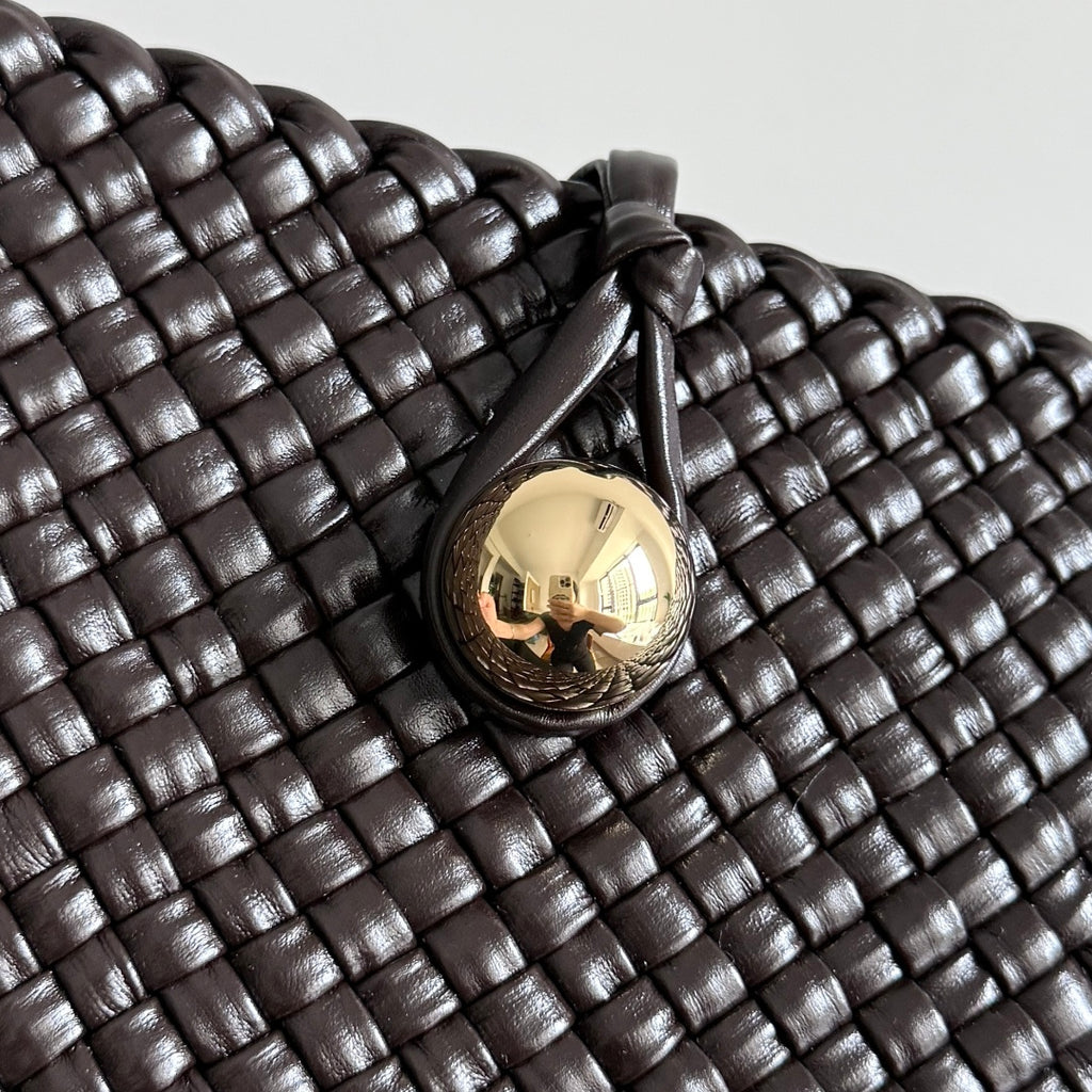 Bottega Veneta 777680 Black Designer Handbag - detail image 4
