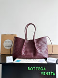 Bottega Veneta Black Designer Handbag Edition 636