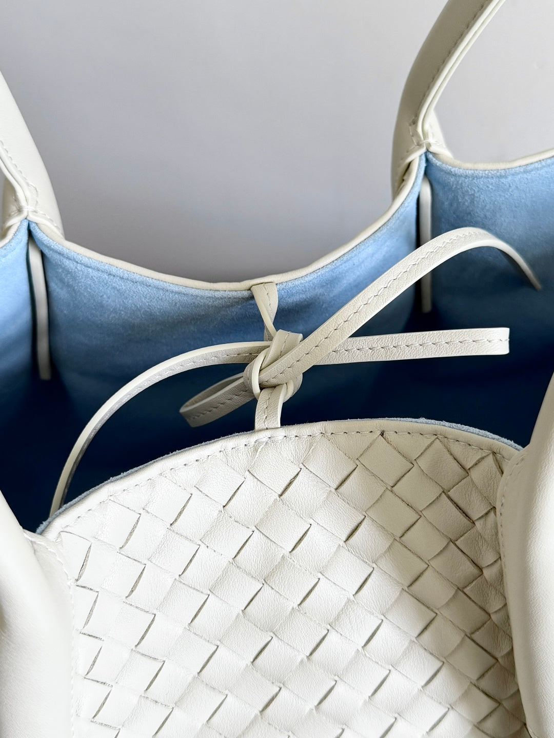 Bottega Veneta 817166 Silver Designer Handbag Edition 2 - detail image 6