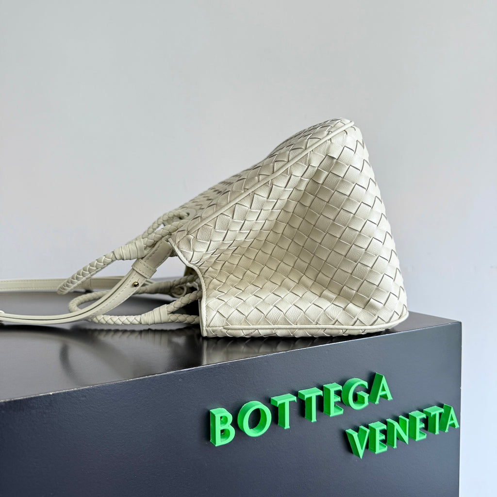 Bottega Veneta 836261 Silver Tote Bag - detail image 2