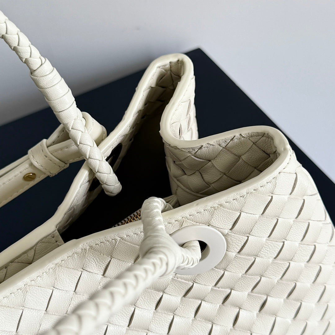 Bottega Veneta 836261 Silver Tote Bag - detail image 4