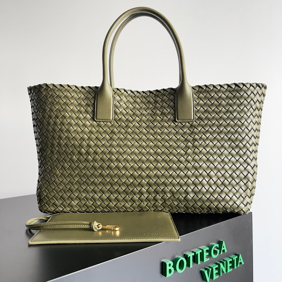 Bottega Veneta 608811 Black & Olive Green Designer Handbag