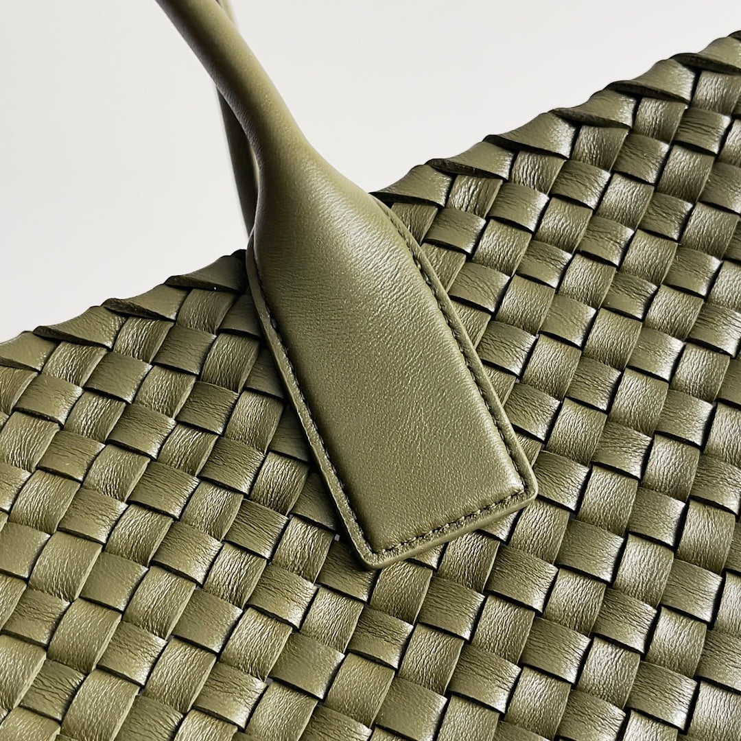 Bottega Veneta 608811 Black & Olive Green Designer Handbag - detail image 4