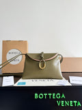 Bottega Veneta Black Designer Handbag Edition 664