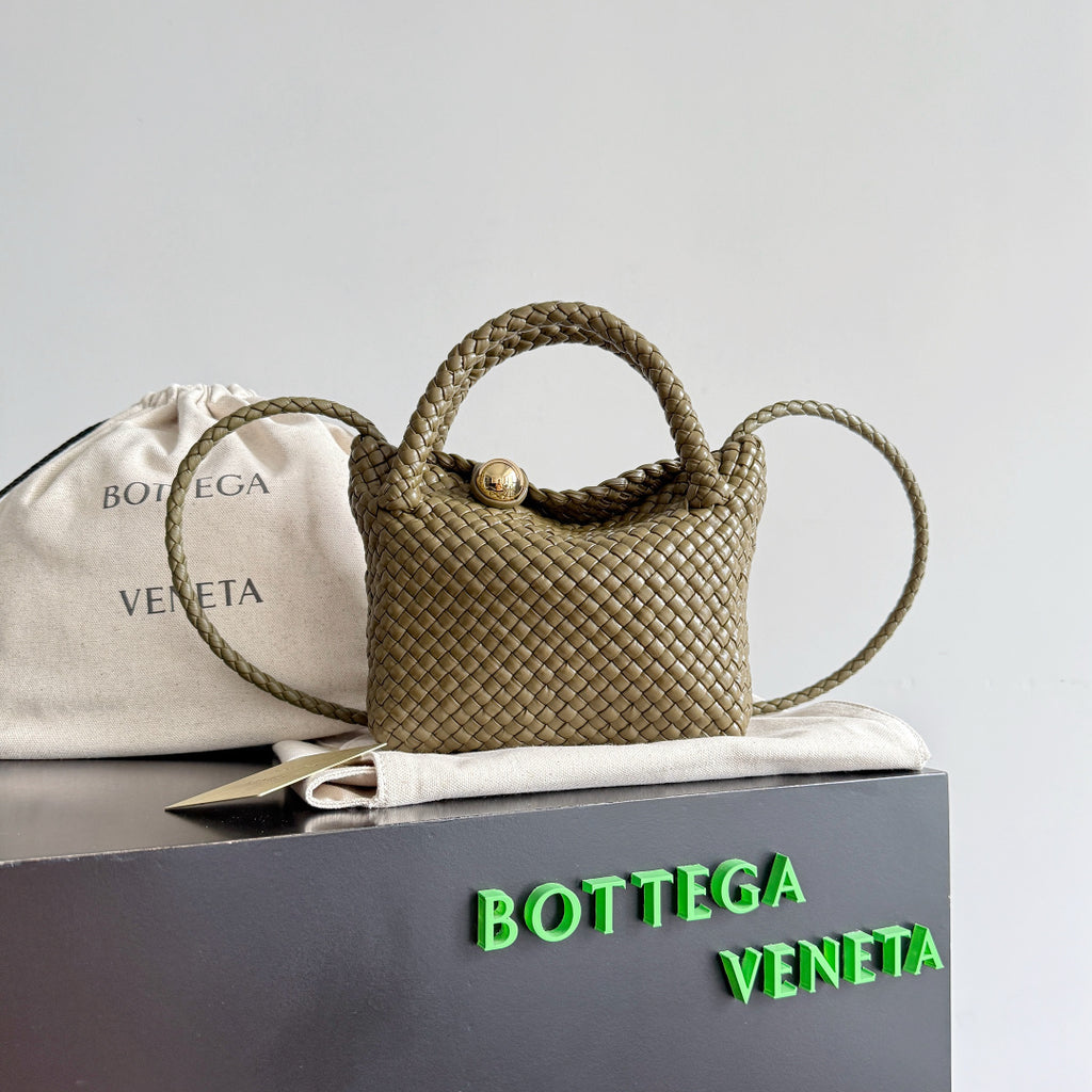 Bottega Veneta 776755 Silver Designer Handbag Edition 3