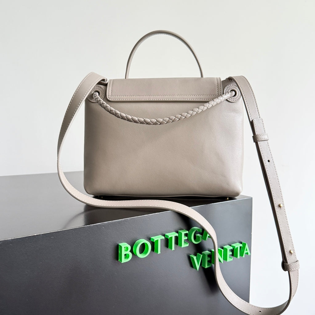 Bottega Veneta 835835 Silver Designer Handbag Edition 2 - detail image 2