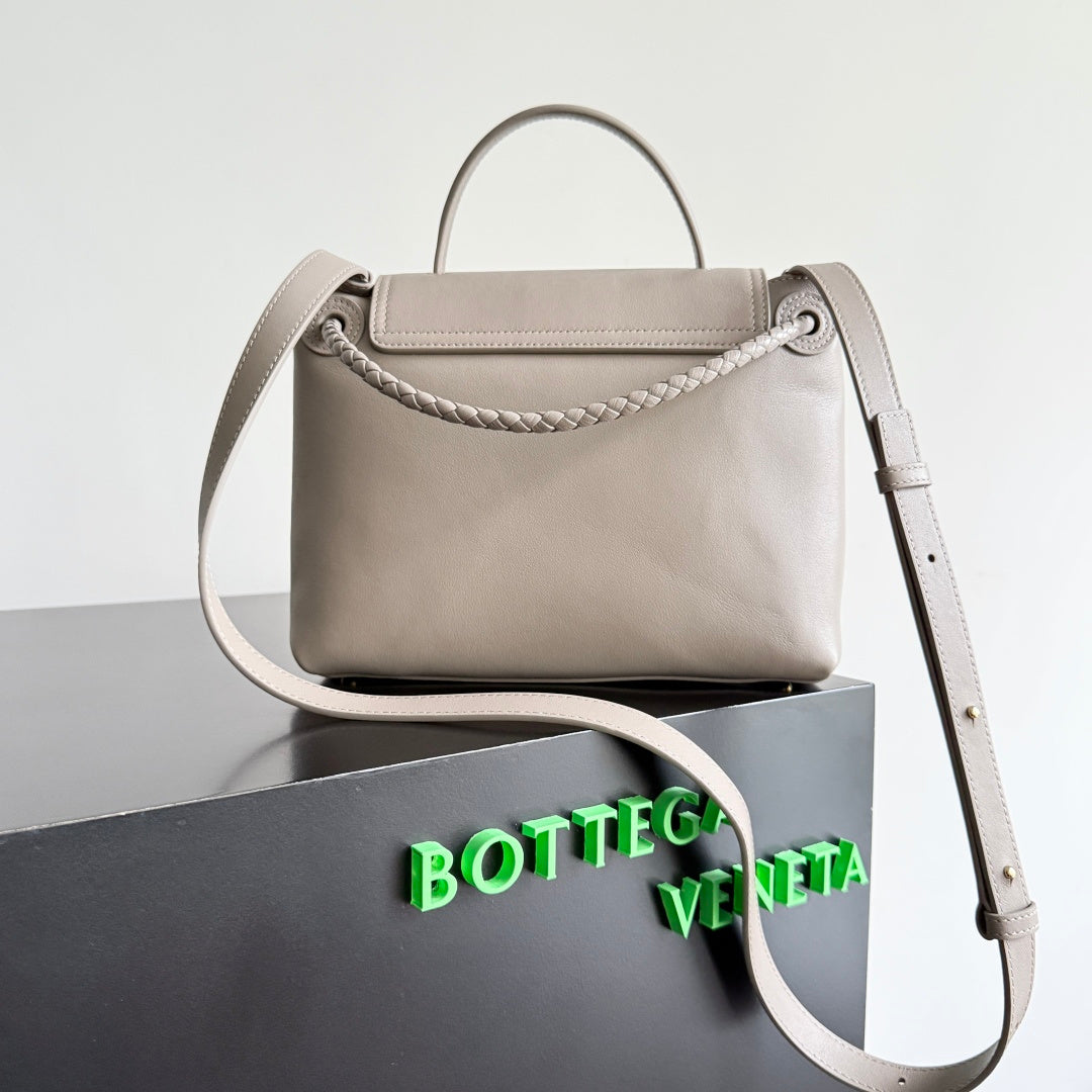 Bottega Veneta 835835 Silver Designer Handbag Edition 2 - detail image 2